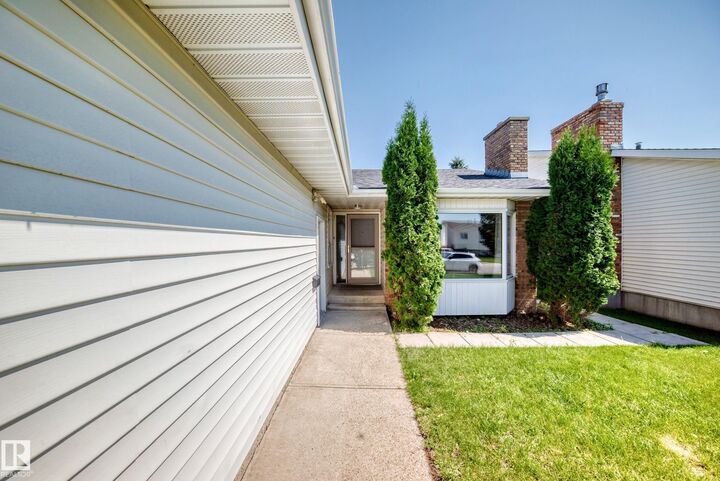 Property Photo: 6208 11 Ave NW NW AB T6L 2G4