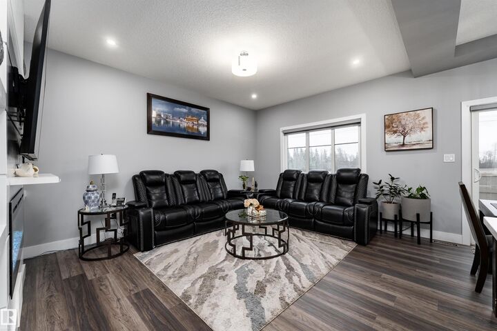 Property Photo: 1613 Enright Way NW AB T6M 0Z3