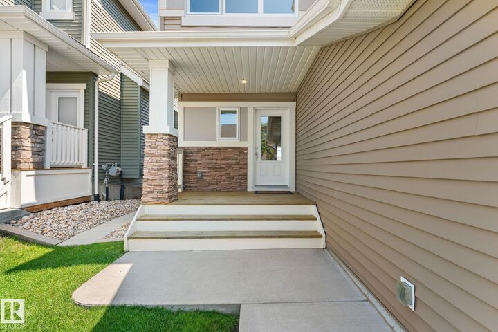Property Photo:  3413 Cameron Heights Cove NW  AB T6M 0R5 
