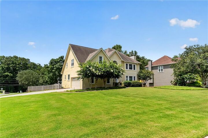 Property Photo:  3607 Tree View Drive  GA 30078 
