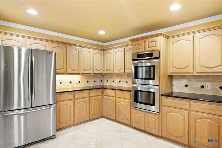 Property Photo: 10900 Crown Colony Drive C TX 78747