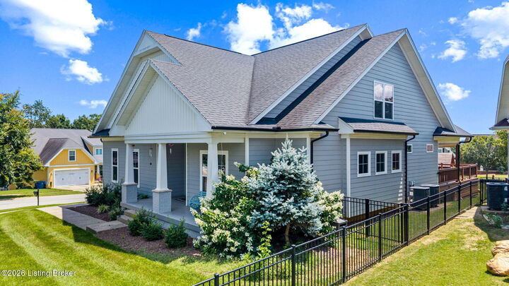 Property Photo: 825 Artisan Pkwy KY 40031
