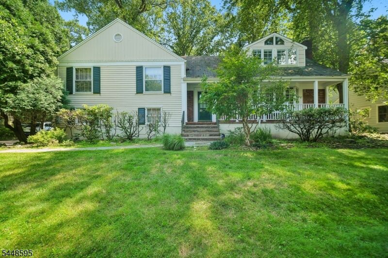 Property Photo:  9 Coleridge Rd  NJ 07078 