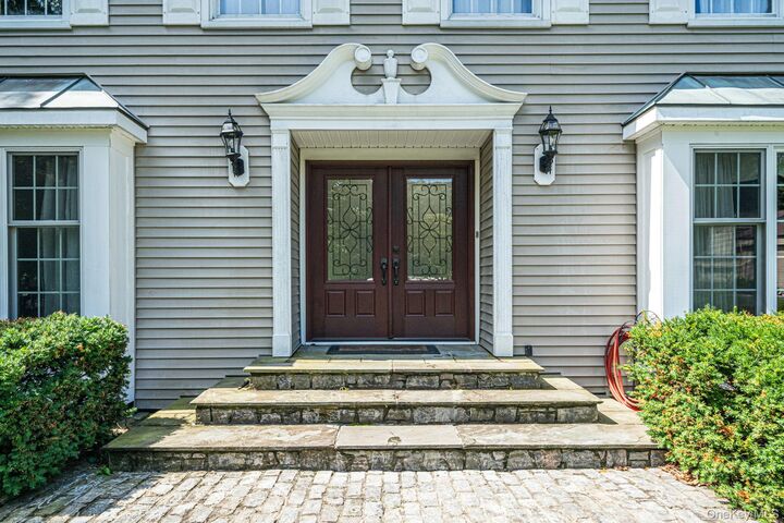 Property Photo: 4 Saybrook Court NY 11776