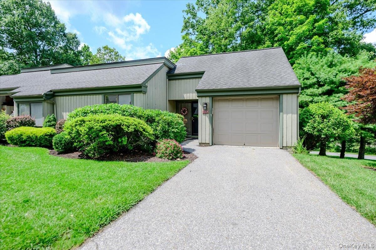 Property Photo:  456 Heritage Hills B  NY 10589 