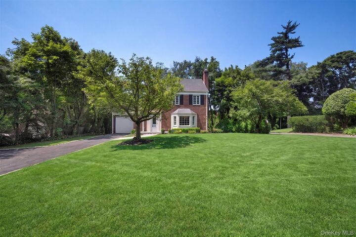 Property Photo: 6 Brookbridge Road NY 11021