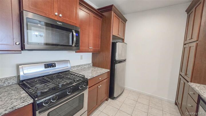 Property Photo:  106 Canter Court  NY 10924 