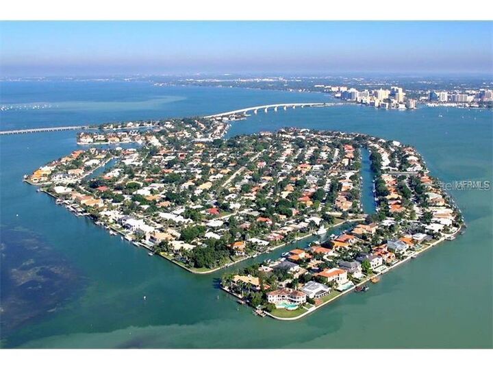 Property Photo: 338 Bird Key Drive FL 34236