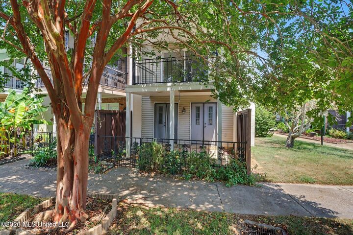 Property Photo:  2501 Gulf Avenue  MS 39501 