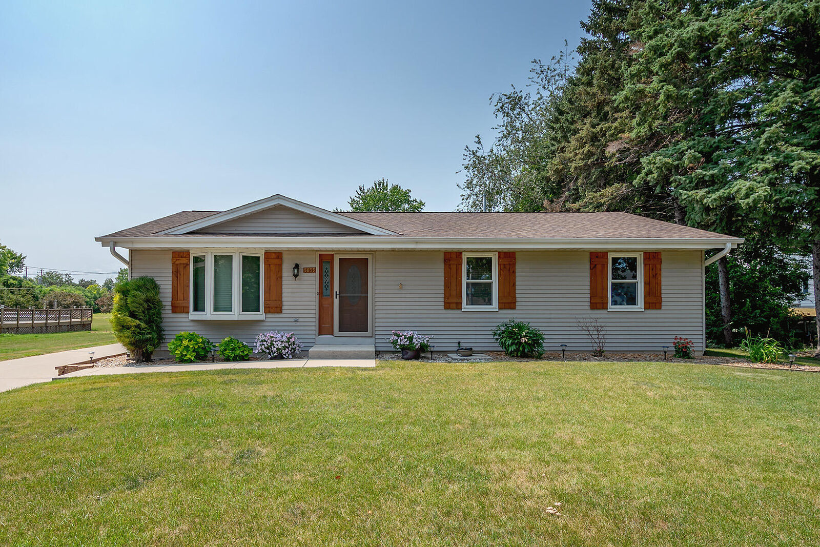 Property Photo:  5859 N 119th St  WI 53225 