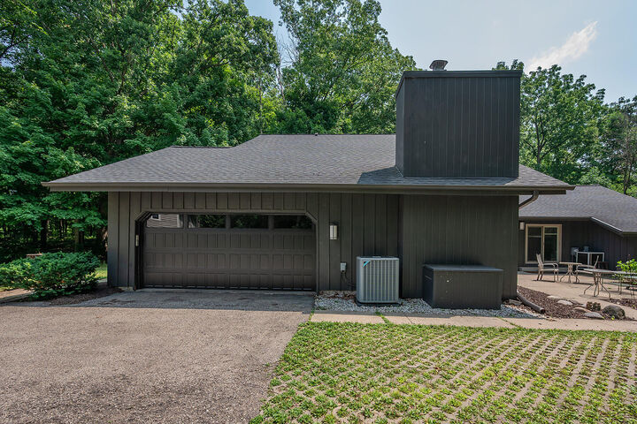 Property Photo: 14825 Woodbridge Rd WI 53005