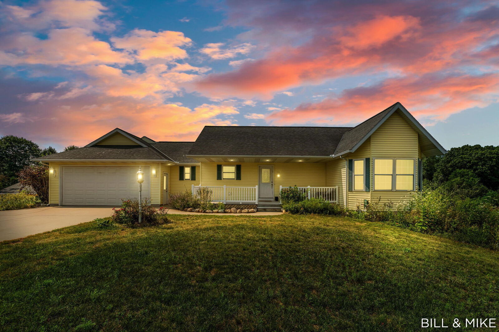 Property Photo:  5440 Dalton Ridge  MI 49408 