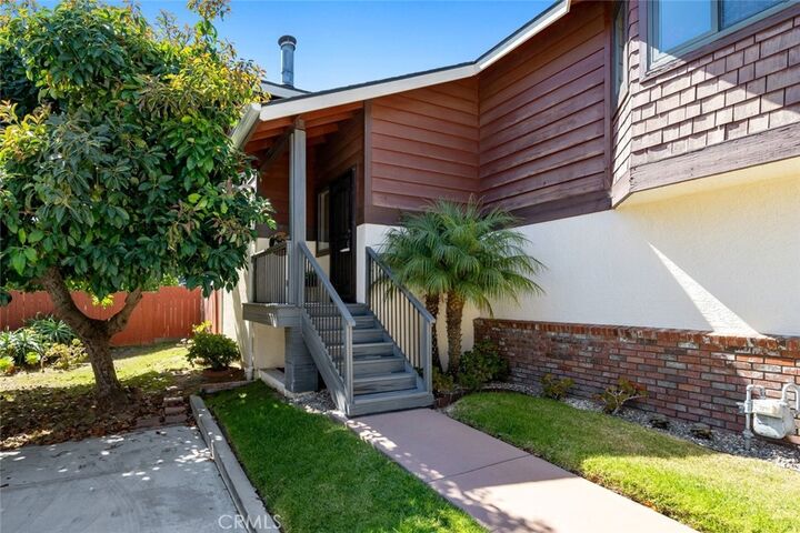 Property Photo:  1641 Saratoga Avenue  CA 93433 