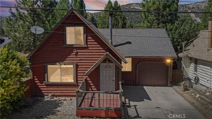 Property Photo:  109 Arbor  CA 92314 