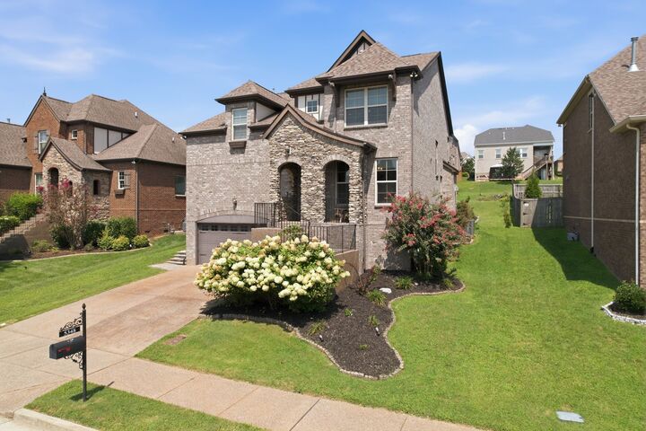 Property Photo: 5348 Highland Place Way TN 37076