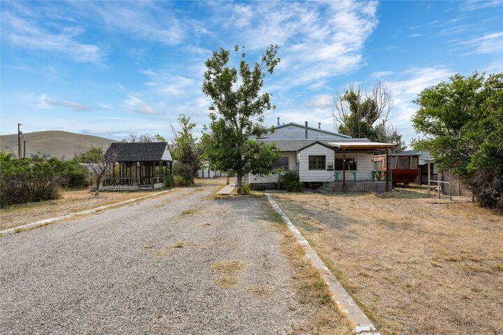 Property Photo: 1318 Williams Street MT 59602