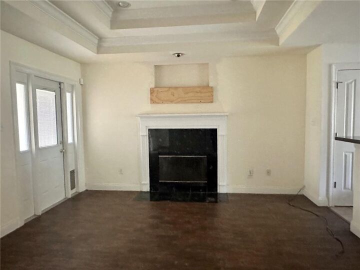 Property Photo:  2415 Amy Drive  LA 70068 
