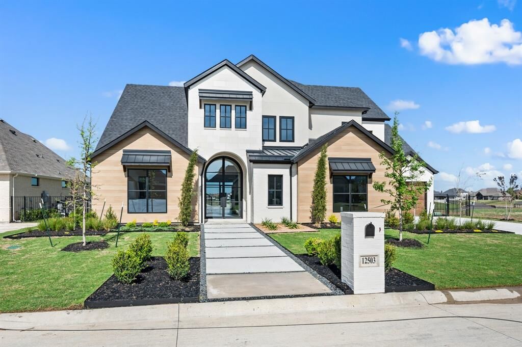 Property Photo:  12503 Palmer Drive  TX 76179 