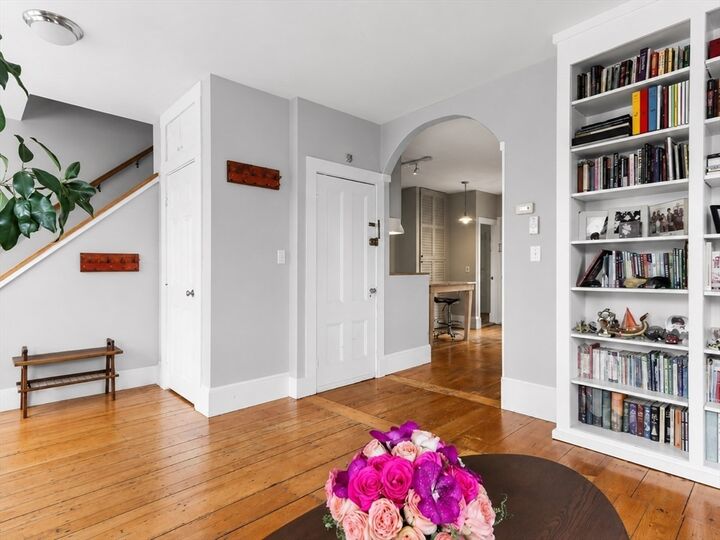 Property Photo: 246 Cypress St 4 MA 02445