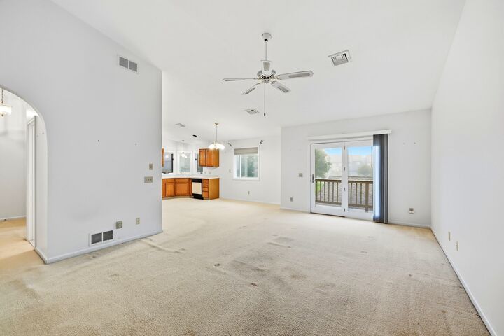 Property Photo:  40 Pine Grove Dr 40  MA 01075 