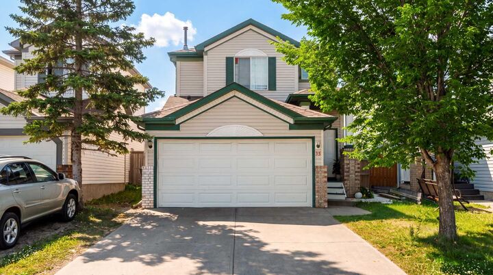 35 Martin Crossing Park NE — photo 1