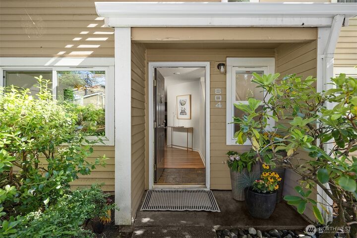 Property Photo: 1227 S 238th Lane 804 WA 98198