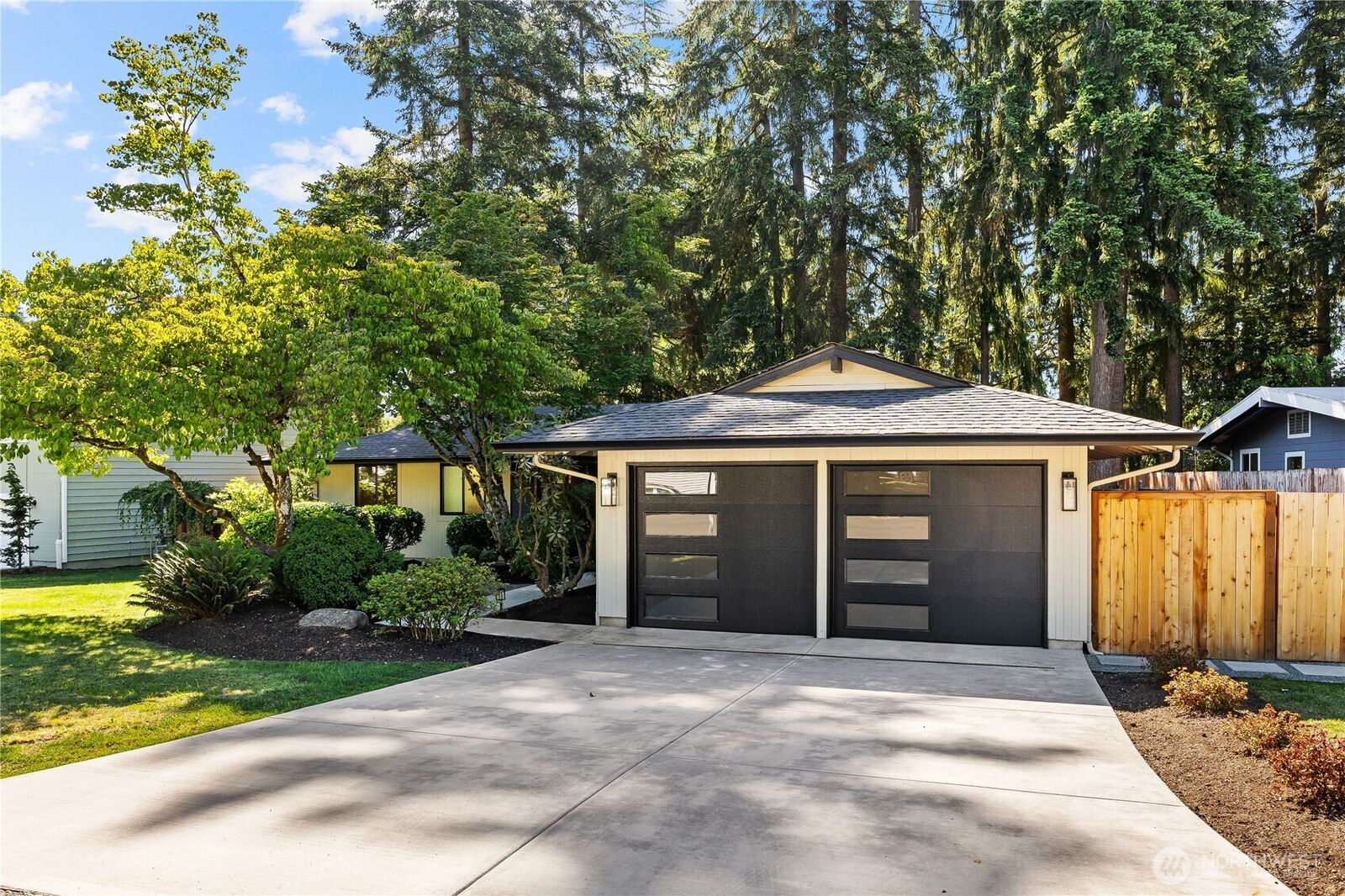 Property Photo: 11903 NE 142nd Place WA 98034