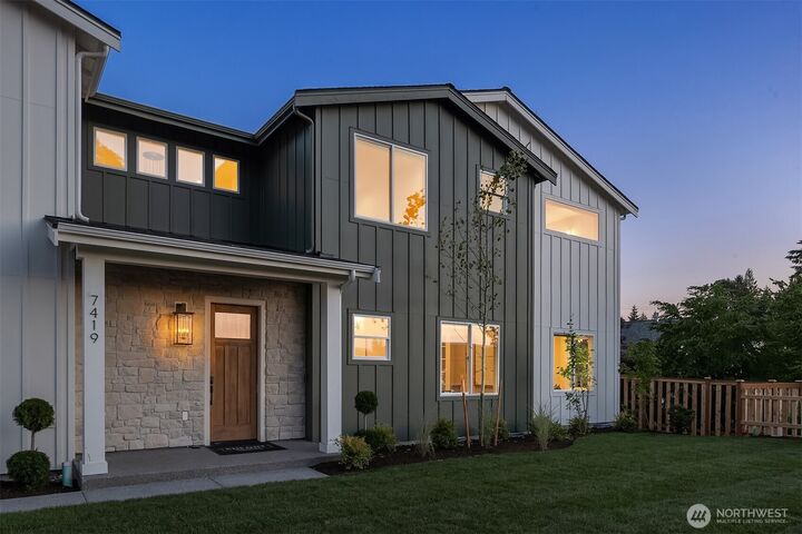 Property Photo:  7419  120th Lane NE  WA 98033 