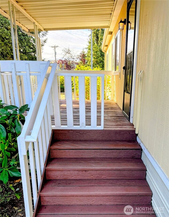 Property Photo:  10110  192nd Street Ct E 66  WA 98338 