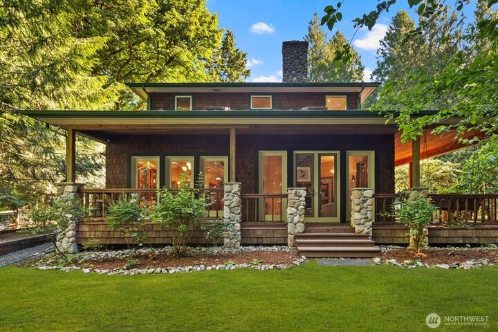 Property Photo:  14677  Sivertson Road NE  WA 98110 
