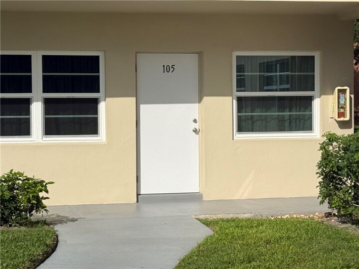 Property Photo: 28 Pine Arbor Lane 105 FL 32962