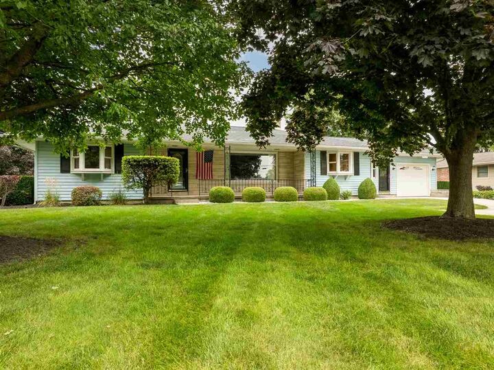 Property Photo:  704 W Church Street  IN 47355 