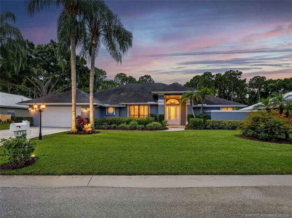 Property Photo:  672 SE Pin Oak Terrace  FL 34997 