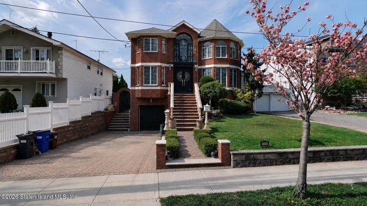 Property Photo: 5125 Amboy Road NY 10312