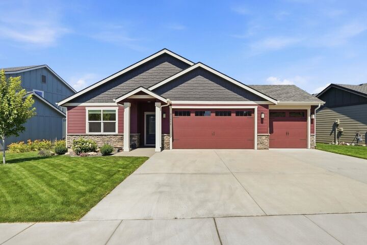 Property Photo: 21373 E Chimney Ln WA 99019
