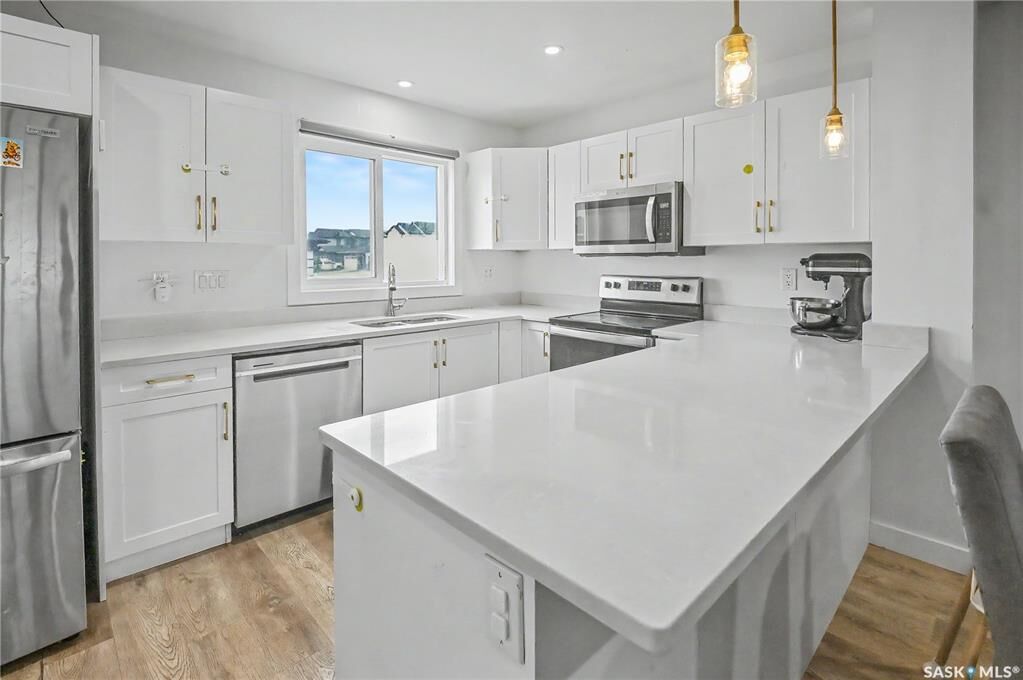 Property Photo: 106 Westfield Road SK S7V 0Z8