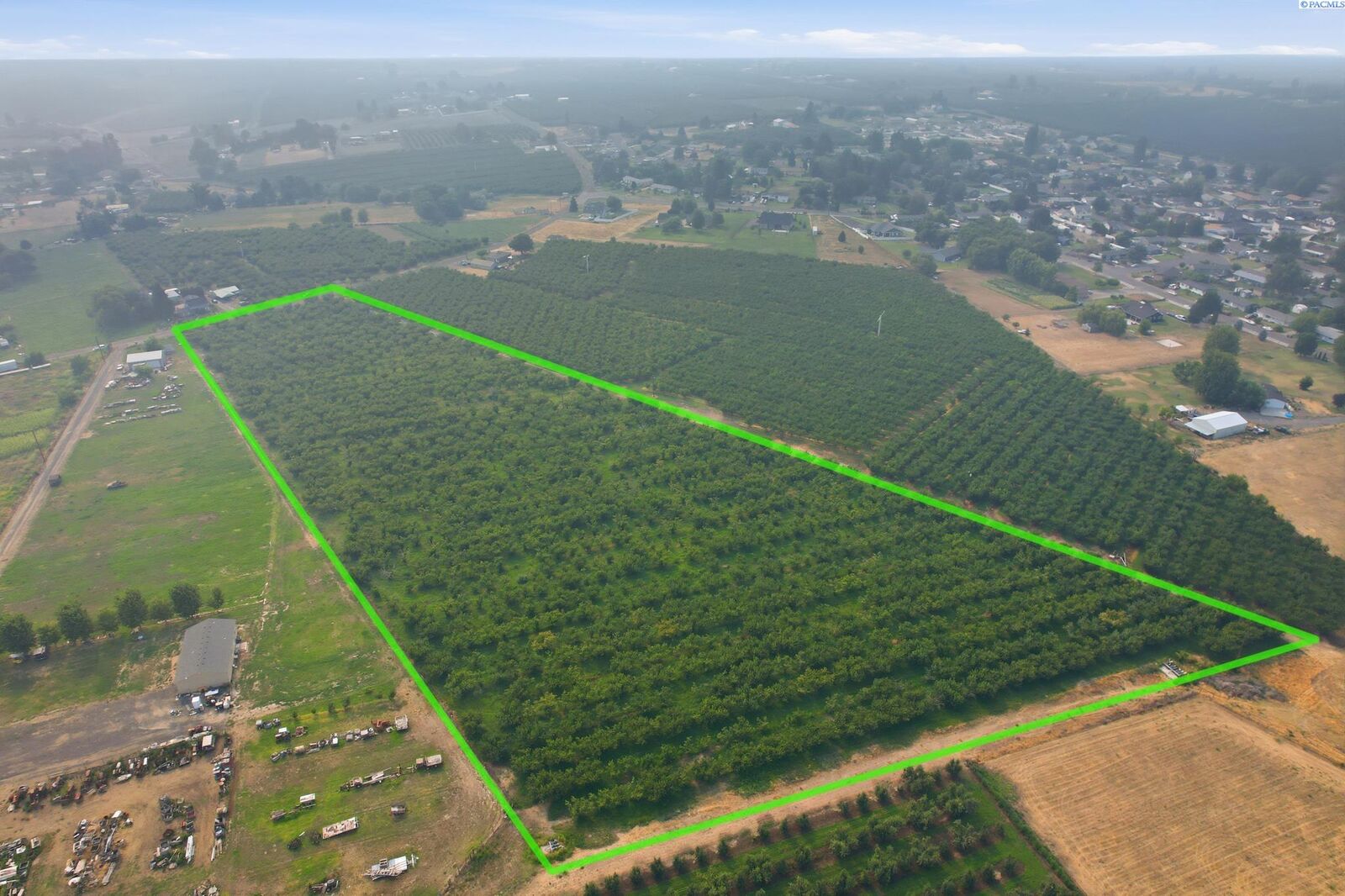 Property Photo:  360 Pecan Rd.  WA 98930 
