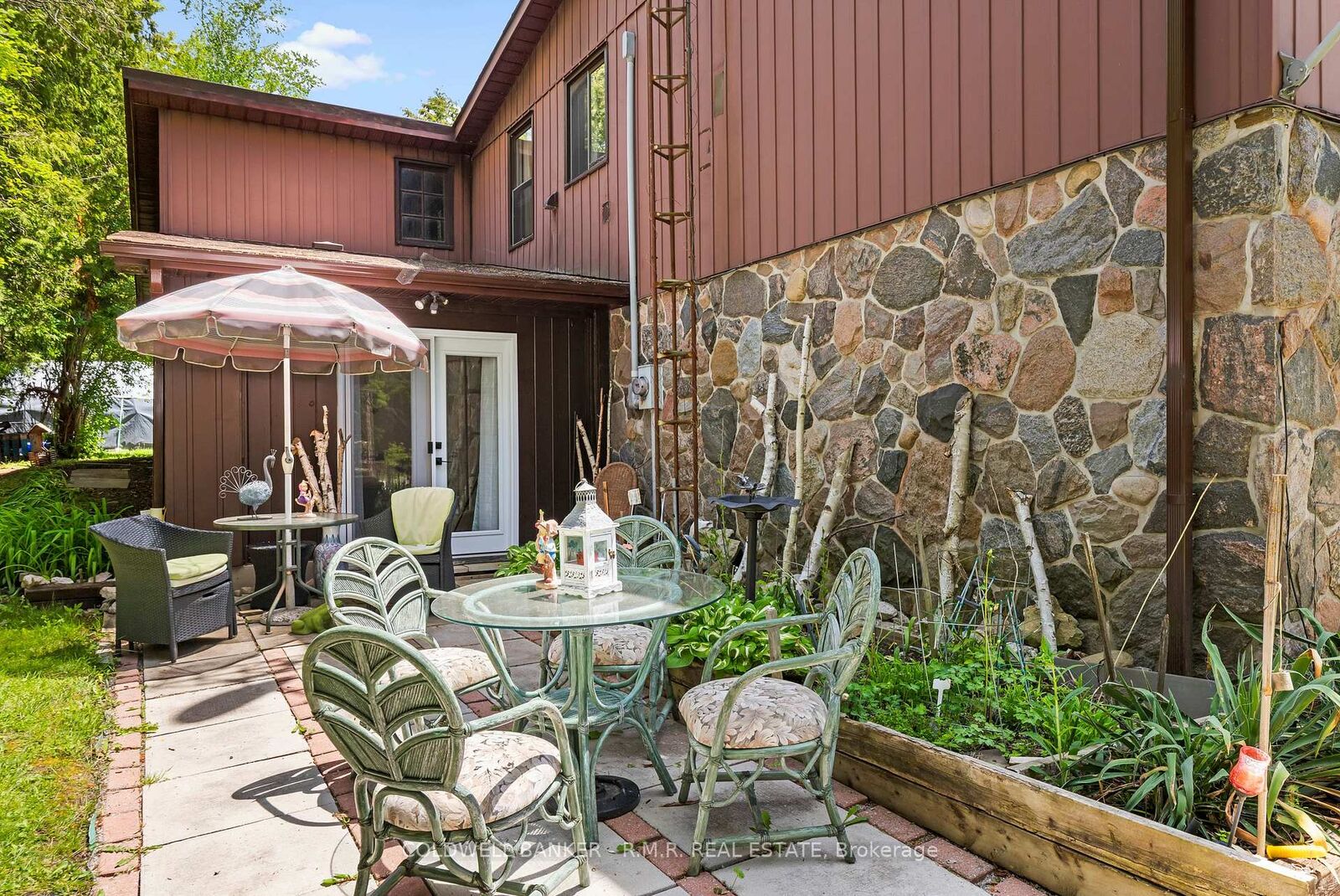 Property Photo:  204 Acton Road  ON L0C 1H0 