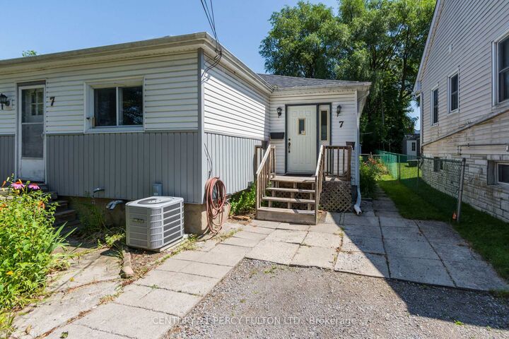 Photo de la propriété: 7 Valleyview Crescent ON K8P 3E9