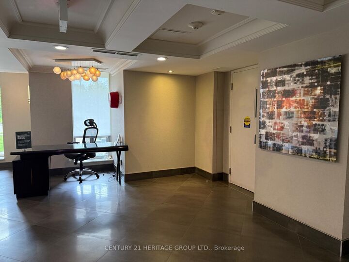 Property Photo:  451 Rosewell Avenue 202  ON M4R 2H8 