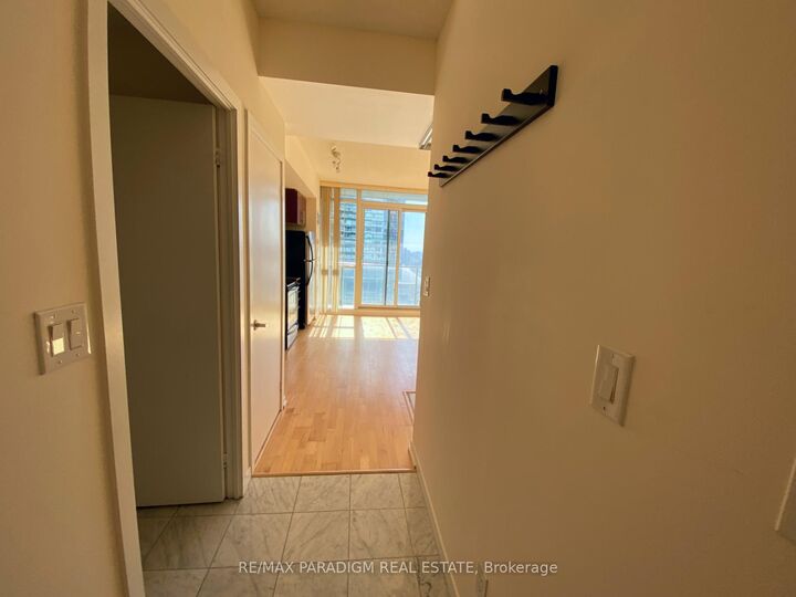 Property Photo:  65 Bremner Boulevard 3204  ON M5J 0A7 