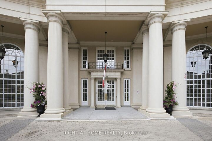 2285 Lake Shore Boulevard W 312 — photo 1