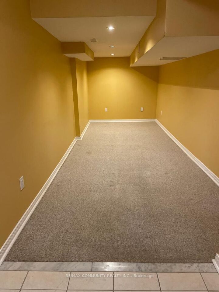 Property Photo:  24 Elmrill Road  ON L6C 2N8 