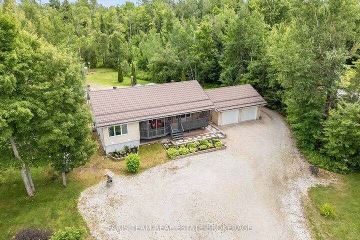 2151 Fairgrounds Road — photo 1