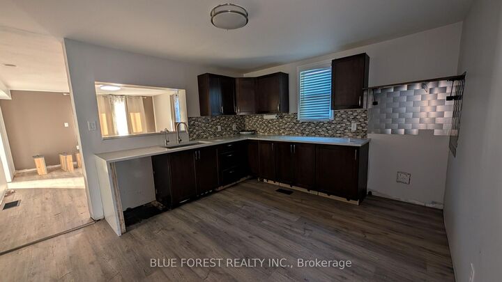 Property Photo: 30 Catherine Street ON N5C 1L3
