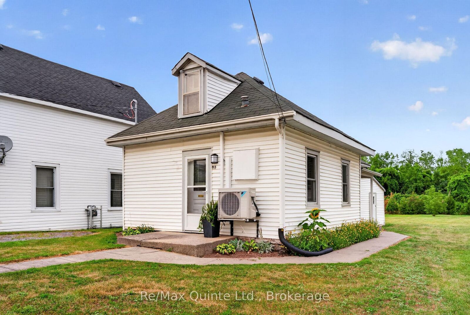 Property Photo: 55 George Street ON K8N 3G7