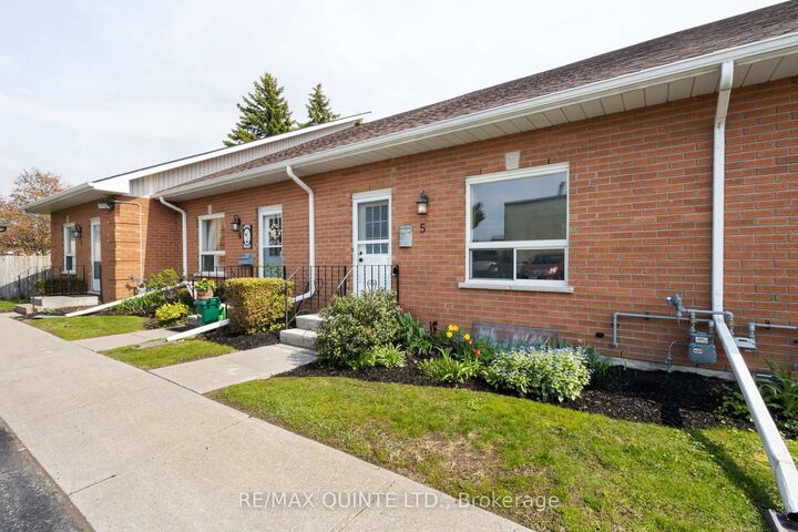 Property Photo:  45 Prince Edward Street 5  ON K0K 1H0 
