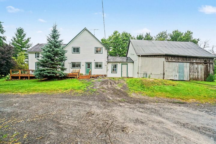 Property Photo: 11691 Hutt Road ON K0E 1K0
