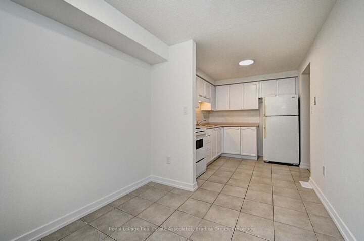 Property Photo:  16 Hartley Court  ON N1R 8J4 