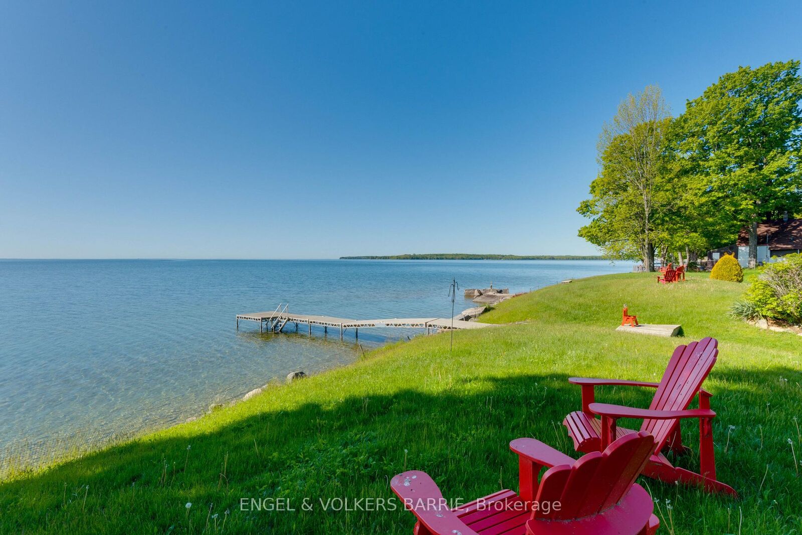 Property Photo: 43 Olive Crescent 204 ON L3V 7M8